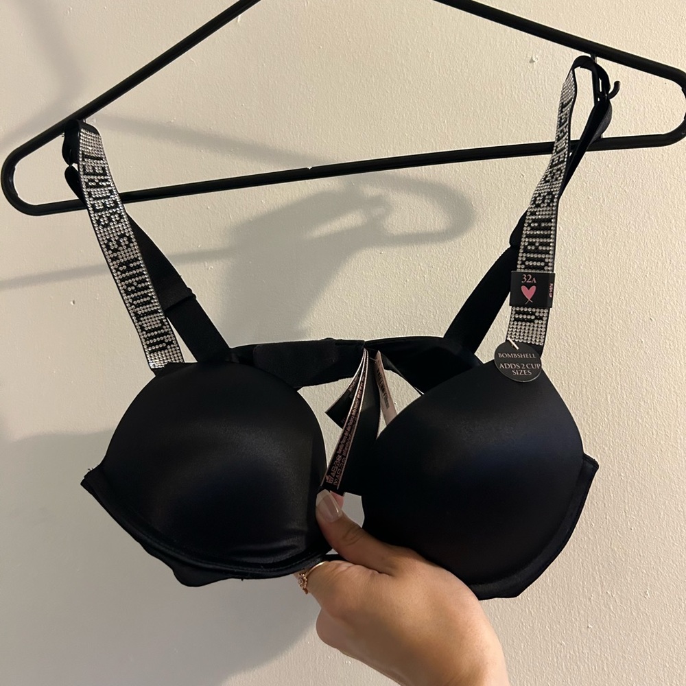 Victoria Secret Bombshell extra push up bra